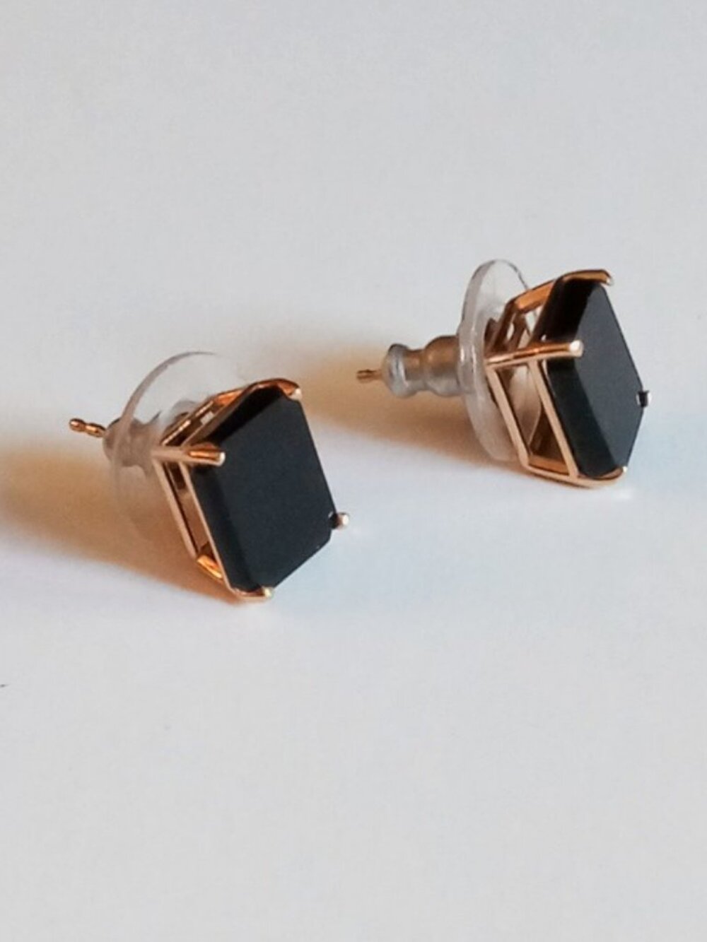 Elegant Midnight Silhouette Flat-Cut Black Onyx Stud Earrings in 14K Gold Unisex